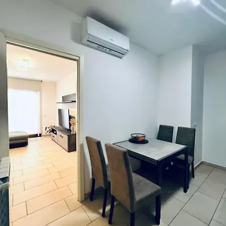 Best Of The Best, 2room Suite#6 At Ambra Apartments, Luxurious, Lift, Private Parking * Olbia